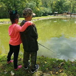 Meet your Posher, Abril